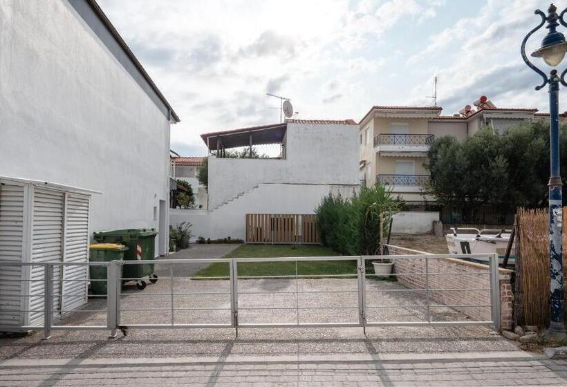 Studiou Standard cu Vedere la Grădină, Mougre Studios