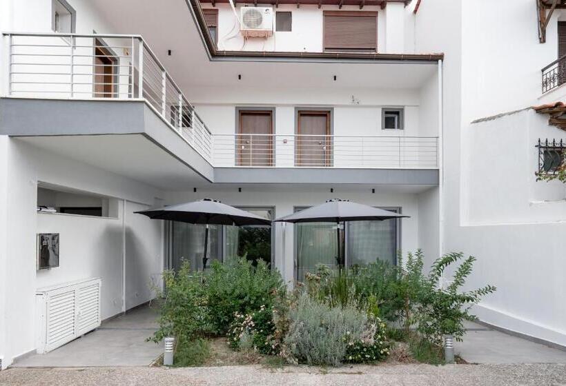 Studiou Standard cu Vedere la Grădină, Mougre Studios