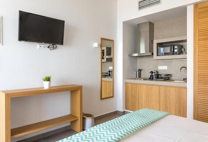 Studio Standard cu Priveliște către Mare, Mougre Studios