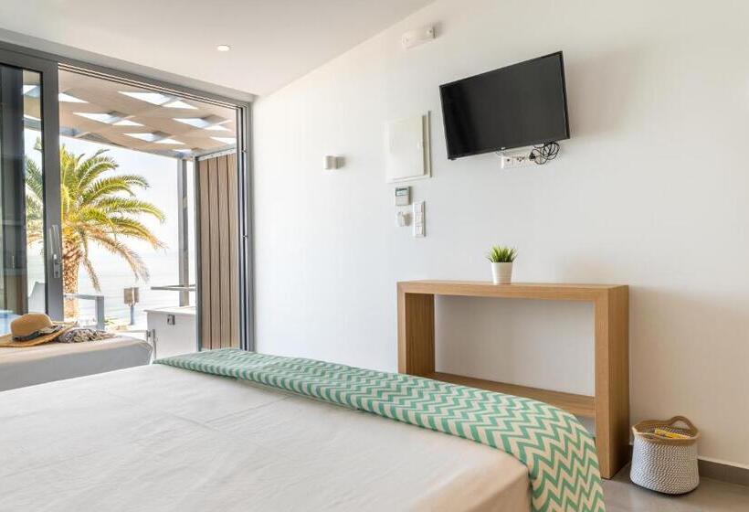 Studio Standard cu Priveliște către Mare, Mougre Studios