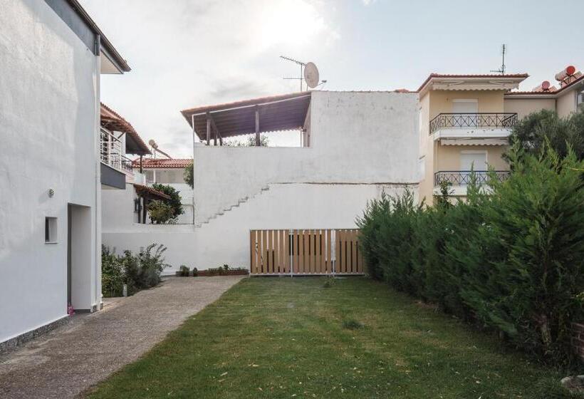 Studiou Standard cu Vedere la Grădină, Mougre Studios