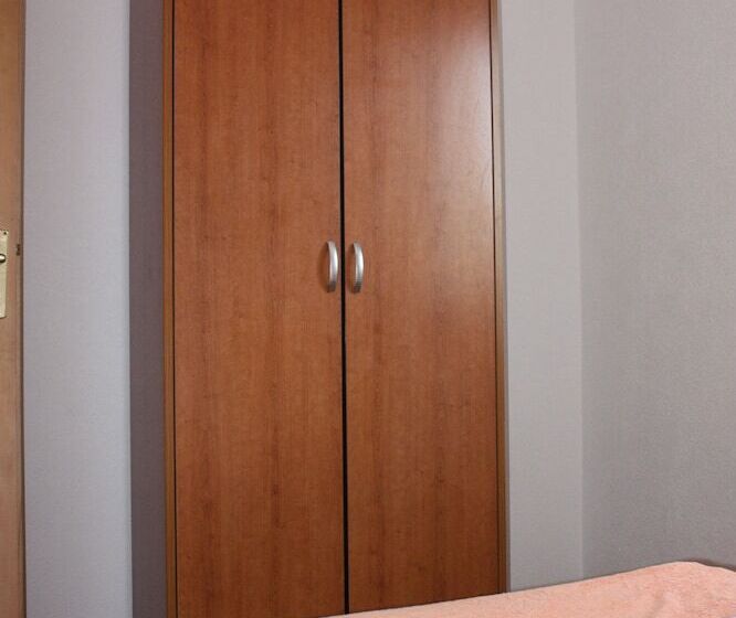 آپارتمان 1 خوابه, Apartments Miki Pag