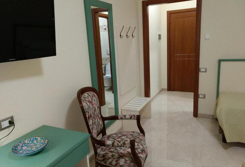 חדר סטנדרט לשלושה, B&b Ponte Capograssi