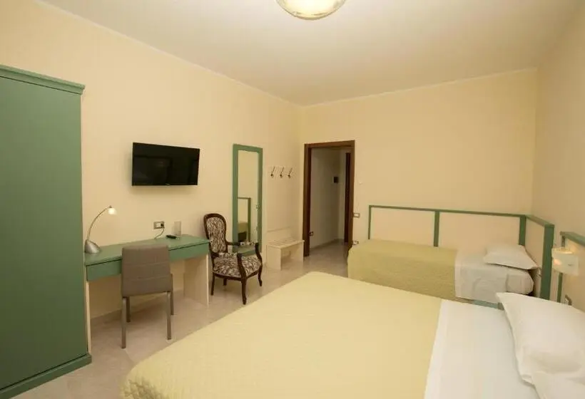 Pokój Standard Trzyosobowy, B&b Ponte Capograssi