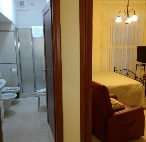 חדר סטנדרט לארבעה, B&b Ponte Capograssi