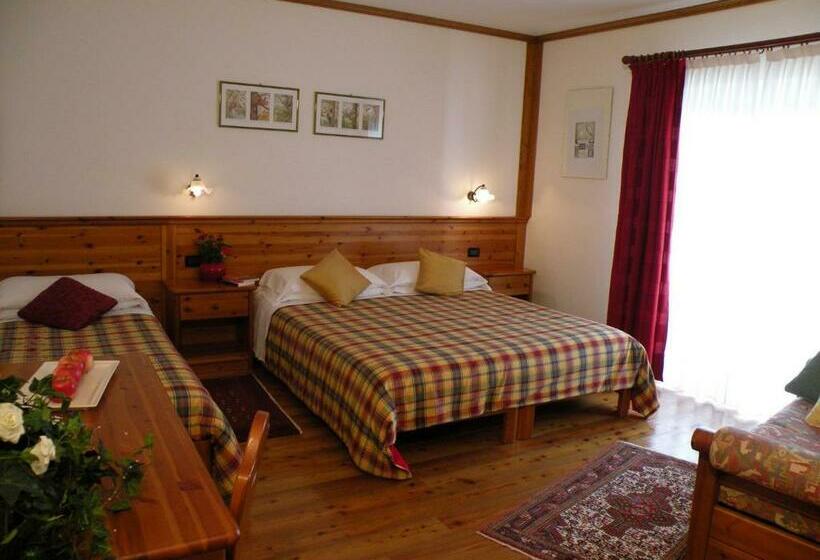 Quarto Triplo Estandar, Garni Civetta