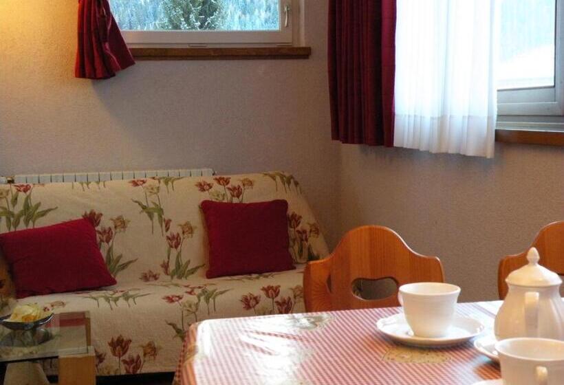 إستديو عائلى, Garni Civetta