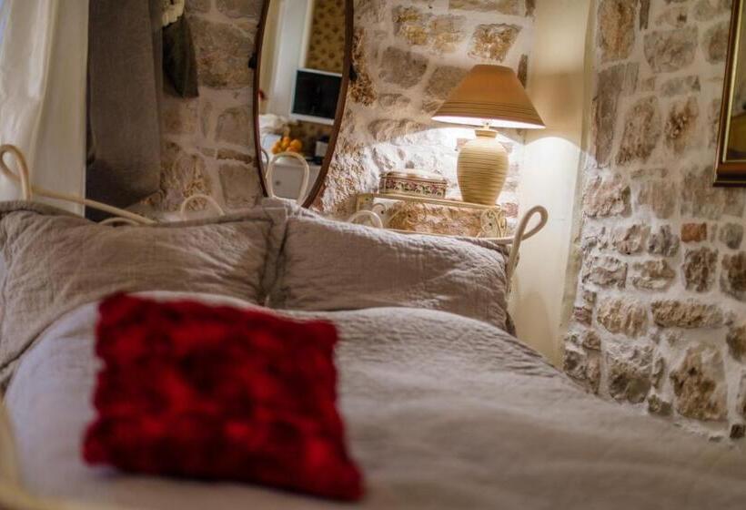 Deluxe Szoba, Villa Segalla