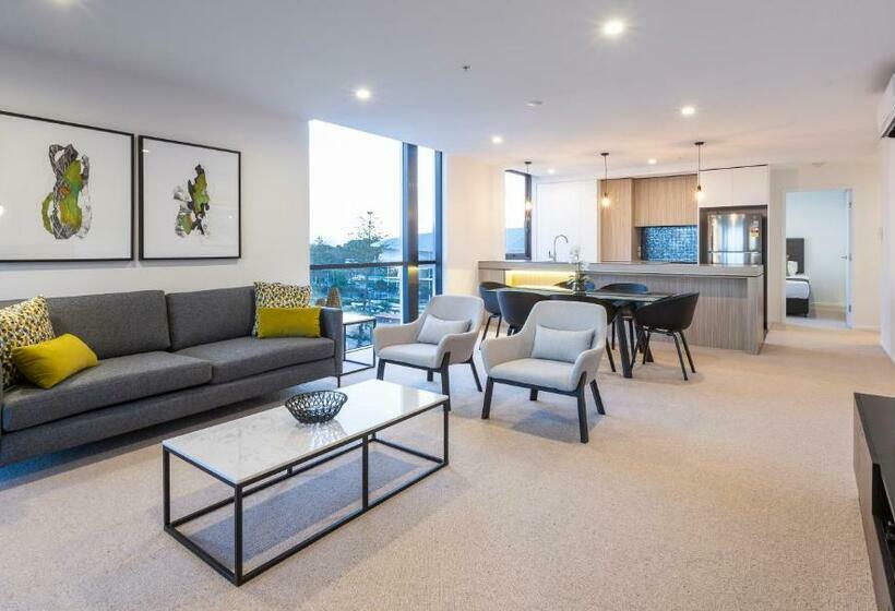 דירת חדר, Qube Broadbeach