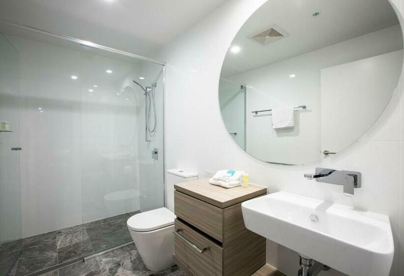 דירת חדר, Qube Broadbeach