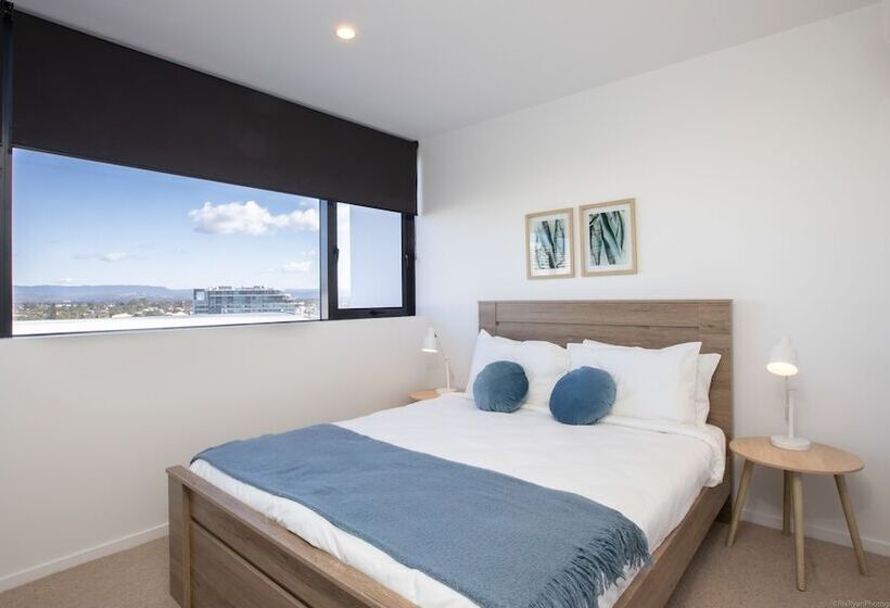 آپارتمان 1 خوابه با چشم‌انداز جانبی دریا, Qube Broadbeach