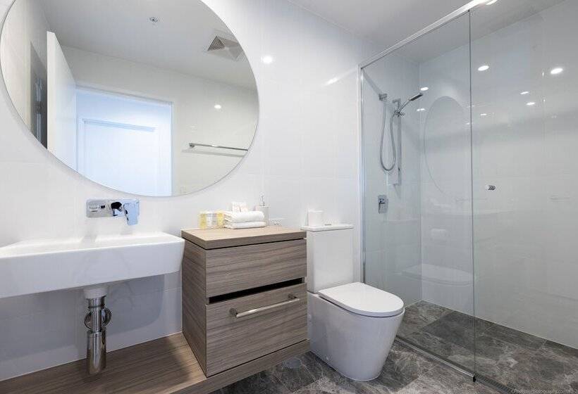 آپارتمان 1 خوابه با چشم‌انداز جانبی دریا, Qube Broadbeach