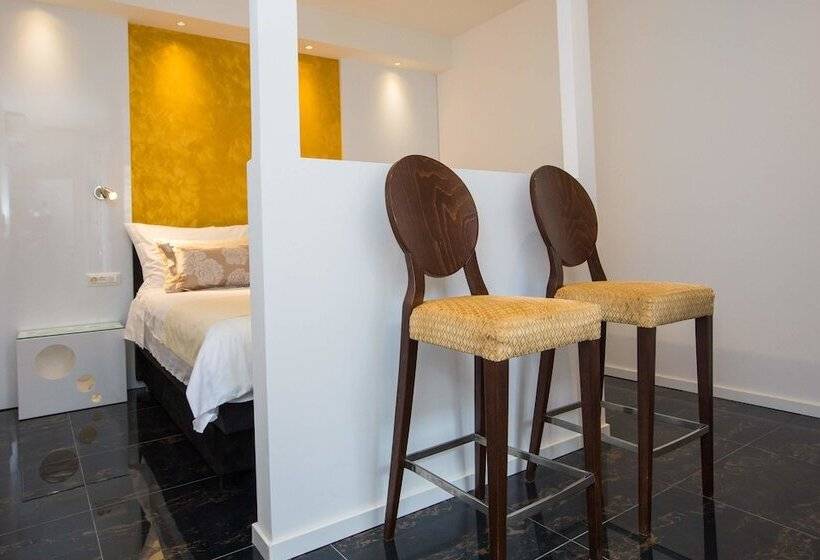 اتاق لوکس با تخت بزرگ, Soleil Luxury Rooms Old Town