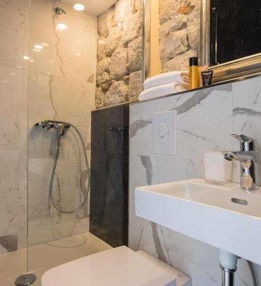 اتاق لوکس با تخت بزرگ, Soleil Luxury Rooms Old Town