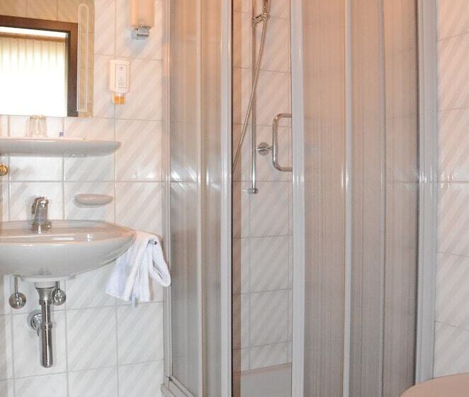 Номер Стандарт, Gasthof Lowen Worb Bei Bern