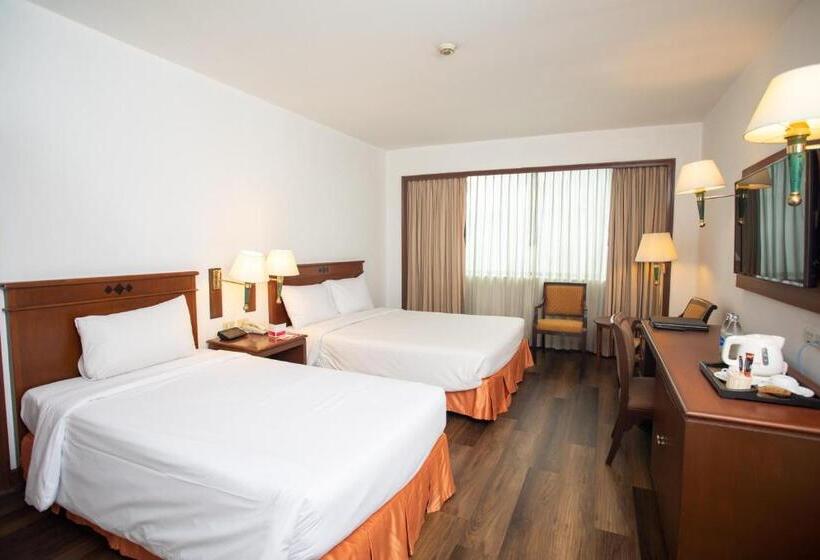Quarto Superior, Ramada By Wyndham D Ma Bangkok
