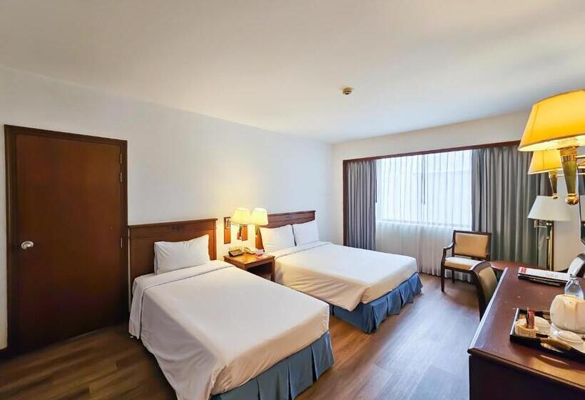 Quarto Superior, Ramada By Wyndham D Ma Bangkok