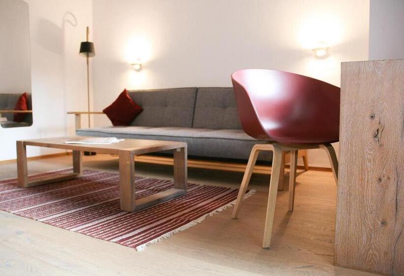 디럭스 룸, Solaria