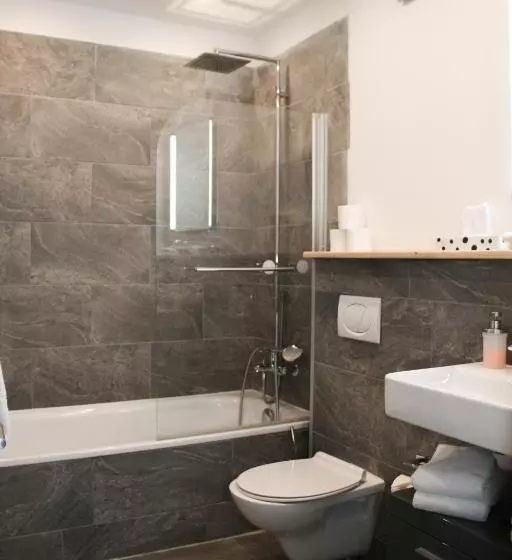 1 Schlafzimmer Apartment mit Terrasse, Solaria