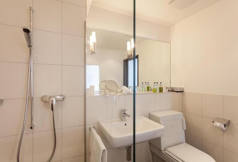 جناح جونيور مزوَّد بشرفة, Weisses Rössli Swiss Quality