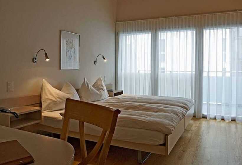 غرفة قياسية مزوَّدة بشُرفة, Weisses Rössli Swiss Quality