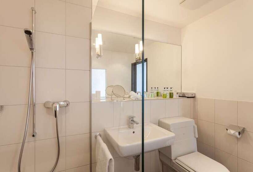 جناح جونيور مزوَّد بشرفة, Weisses Rössli Swiss Quality