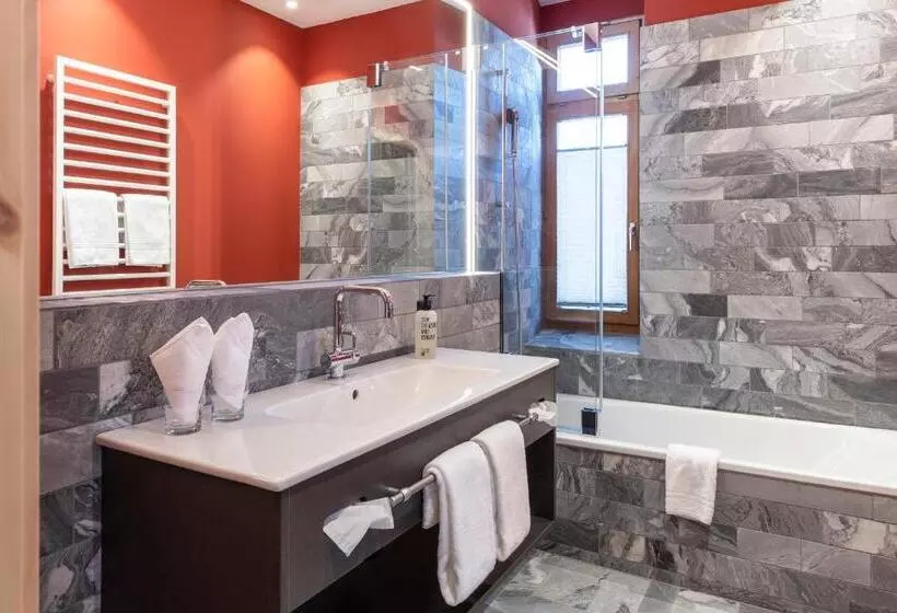 سوییت, Sporthotel Pontresina