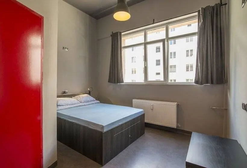 スタンダードルーム, 110 Hostel