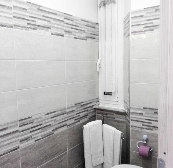 اتاق استاندارد سه تخته با بالکن, Le Stelle Di Martina Affittacamere