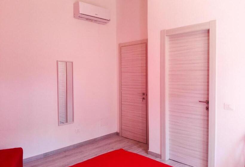 اتاق استاندارد سه تخته با چشمانداز باغ, Le Stelle Di Martina Affittacamere