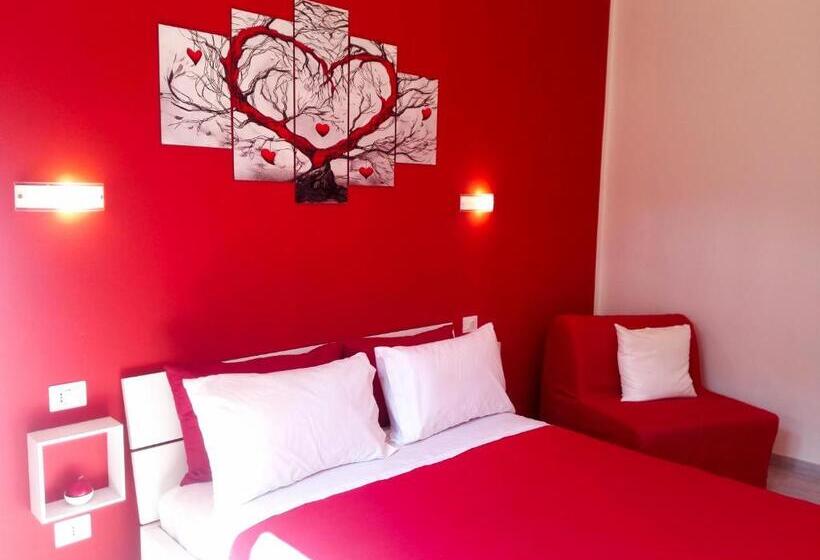 اتاق استاندارد سه تخته با چشمانداز باغ, Le Stelle Di Martina Affittacamere