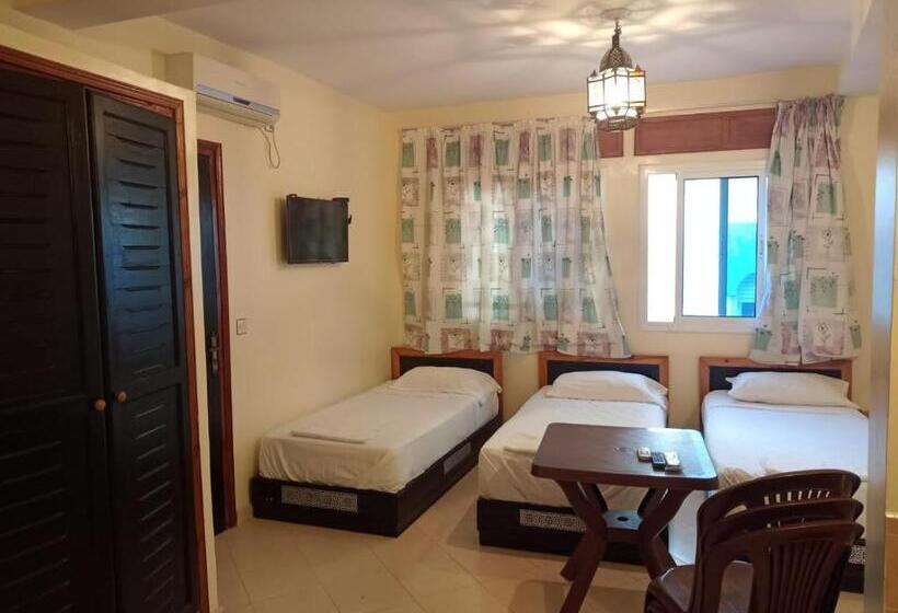 اتاق خانوادگی, Dar Bouanani