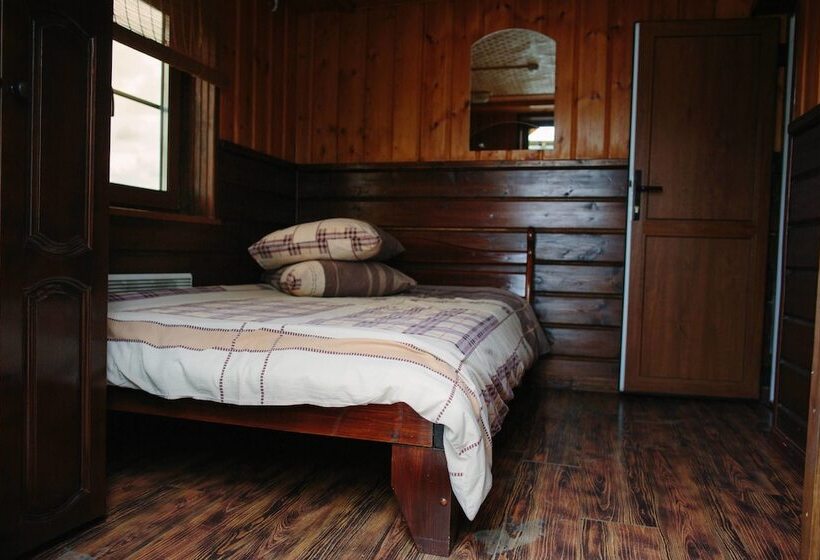 اتاق استاندارد چهار تخته, Landing Stage Master