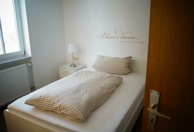 غرفة قياسية فردية, Black Forest Lodge