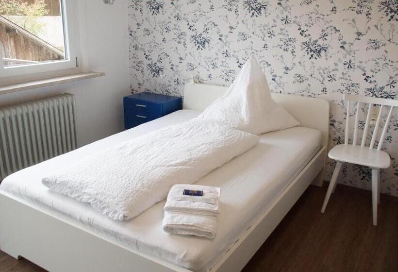 غرفة قياسية رباعية, Black Forest Lodge