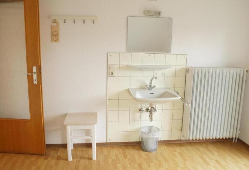 غرفة قياسية حمام مشترك, Black Forest Lodge