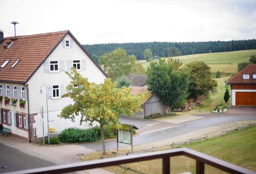 غرفة قياسية فردية حمام مشترك, Black Forest Lodge
