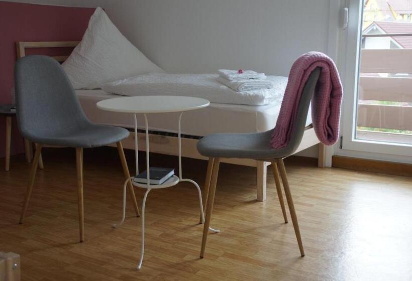 غرفة قياسية حمام مشترك, Black Forest Lodge