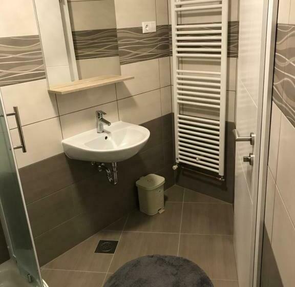 豪华房间, Guest House Klanfar