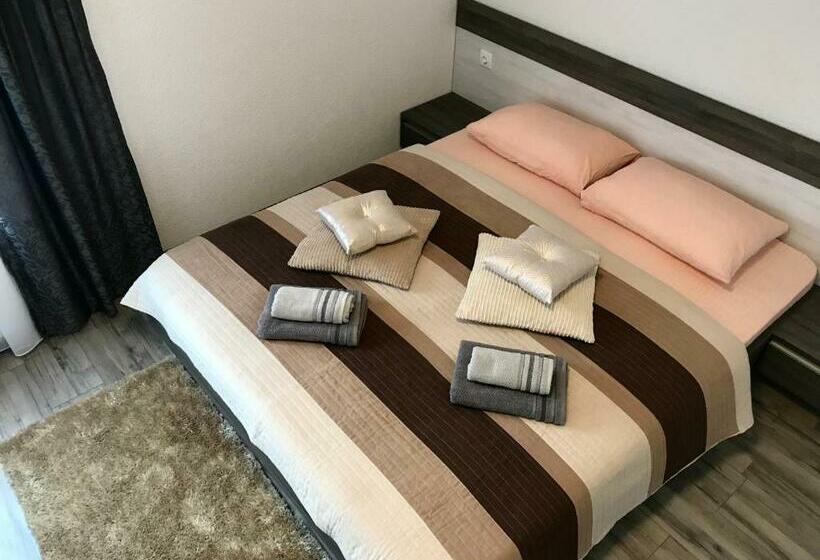 اتاق لوکس, Guest House Klanfar