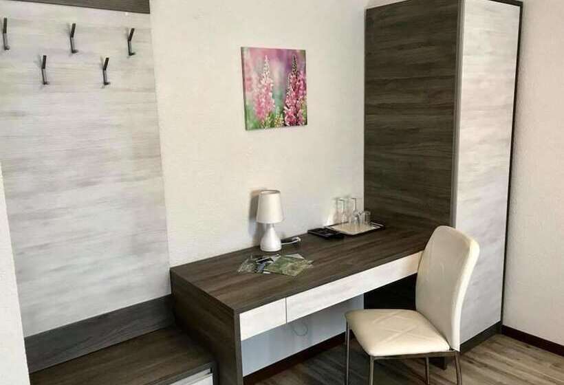 اتاق لوکس, Guest House Klanfar