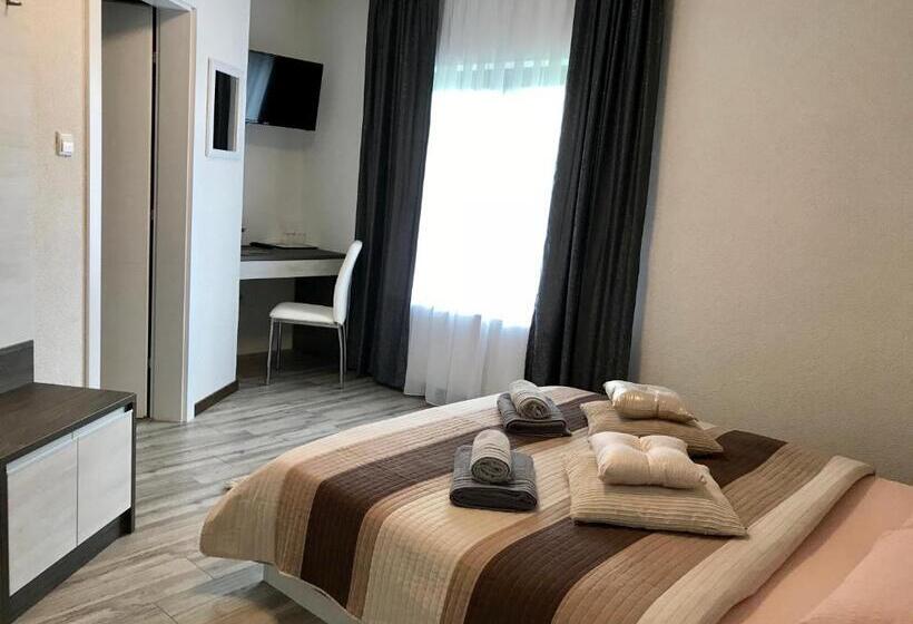 豪华房间, Guest House Klanfar