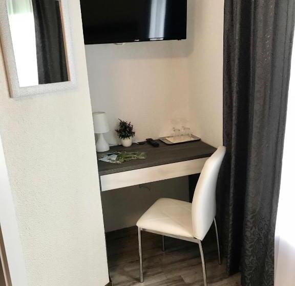 豪华房间, Guest House Klanfar