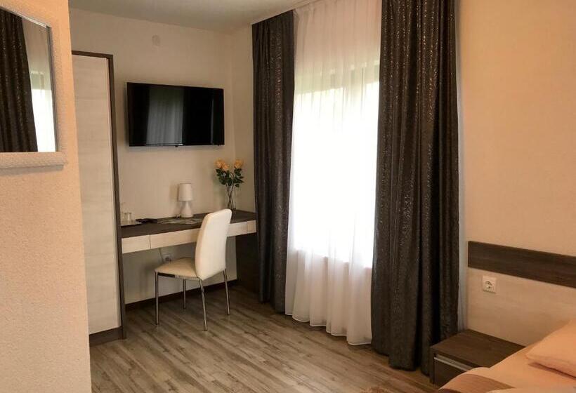اتاق لوکس, Guest House Klanfar