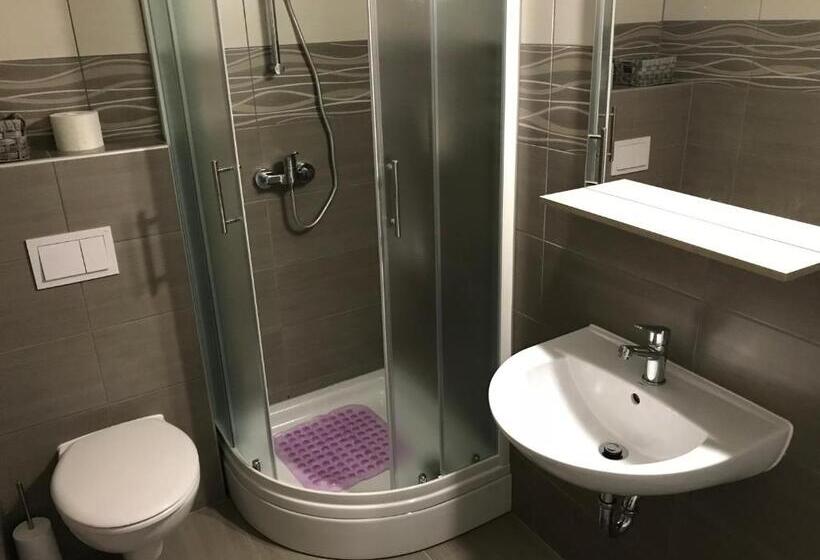 豪华房间, Guest House Klanfar