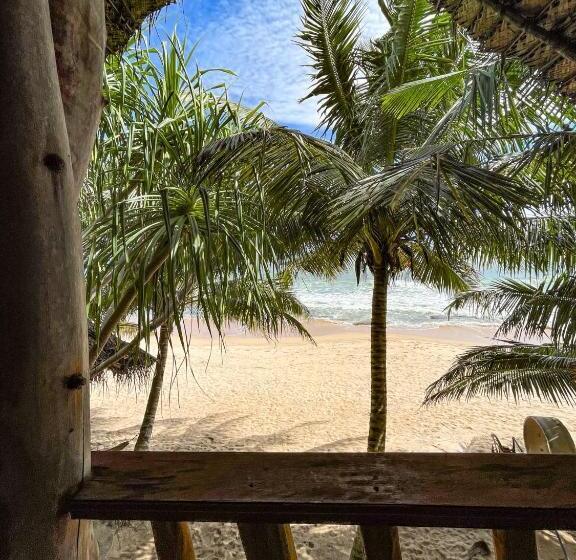 بنگله خانوادگی, Aloha Beach Resort