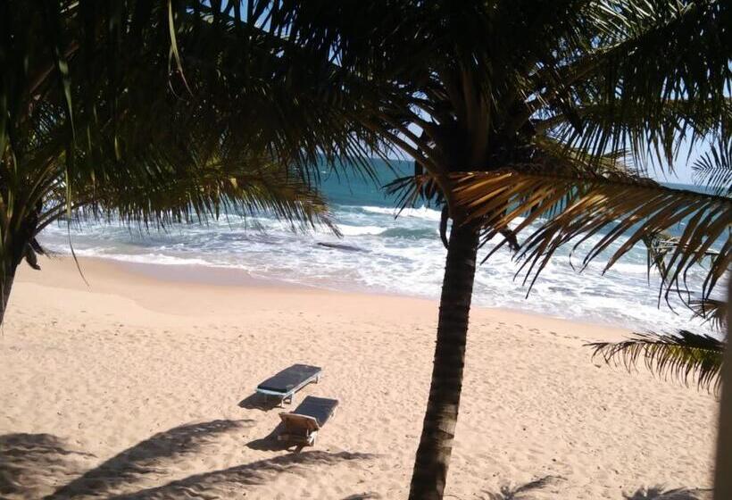 بنگله خانوادگی, Aloha Beach Resort