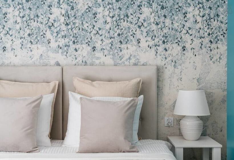 דירה בת חדר שינה 1 עם מרפסת, District17   Loftaffair Collection