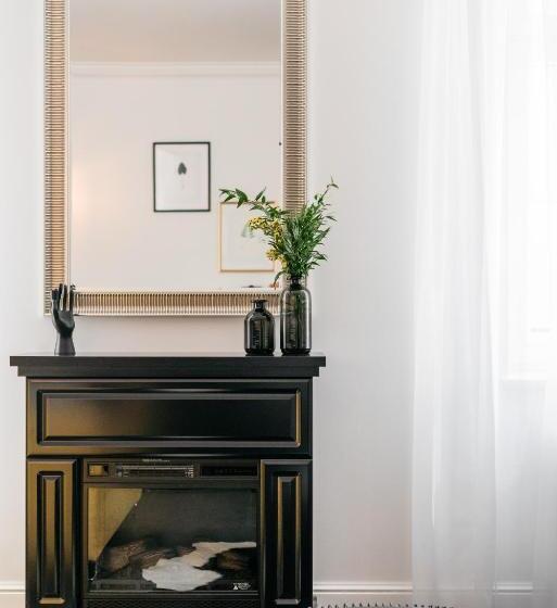 דירת חדר עם טרסה, District17   Loftaffair Collection