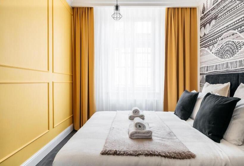 דירת חדר עם טרסה, District17   Loftaffair Collection